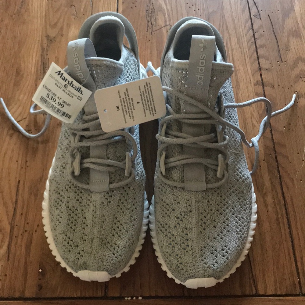 Adidas Men’s size 8